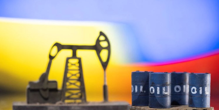 نصف شدن درآمد نفت و گاز روسیه