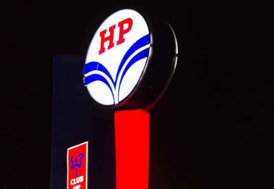 تغییر HPCL از دلار به درهم و روبل برای پرداخت هزینه نفت روسیه