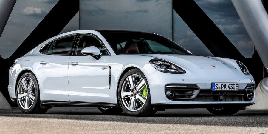 نقد و بررسی Porsche Panamera